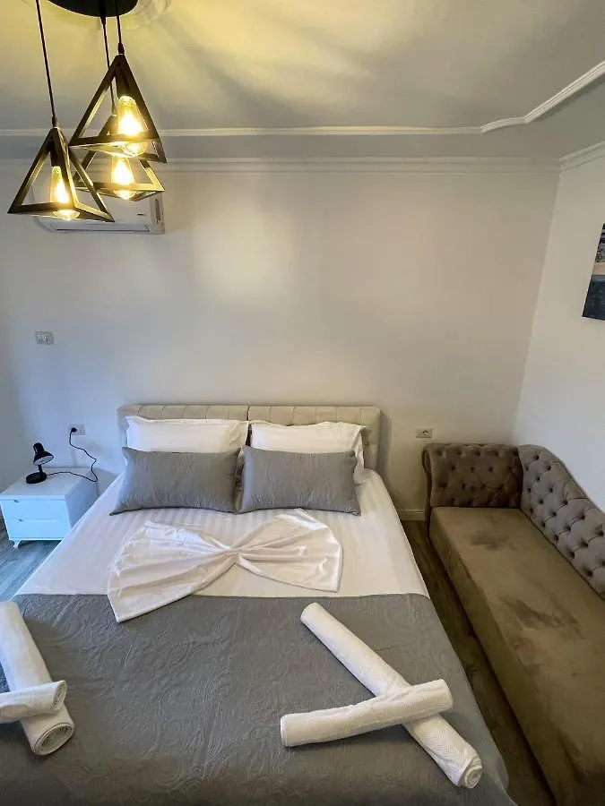 Centre View Apartment Tirana 0*,